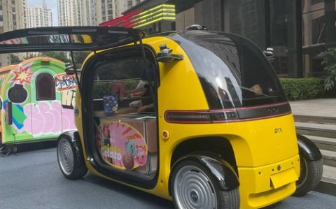 无人驾驶冰淇淋车（无人冰淇淋售卖机价格）