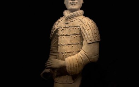 兵马俑手办（兵马俑手办放家里好吗）