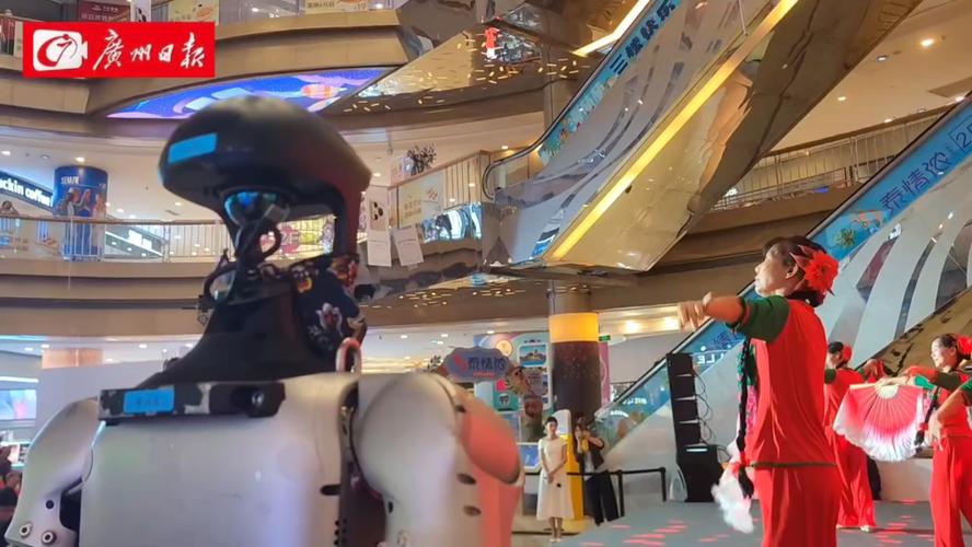 机器人广场舞赛(机器人广场舞赛车视频)