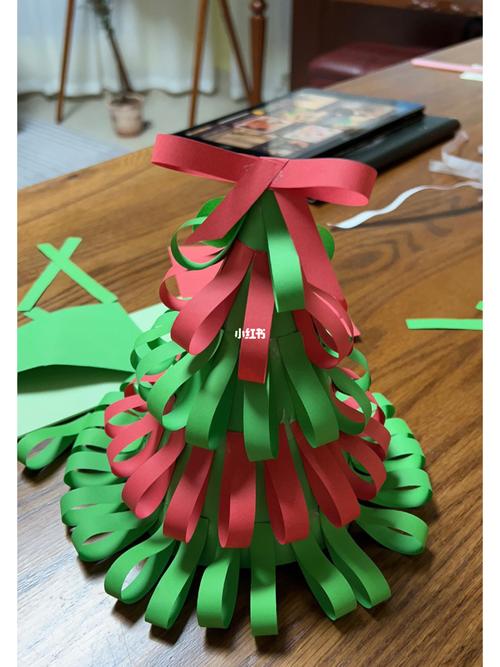 匿名邻居礼物树(匿名的礼物是什么意思)