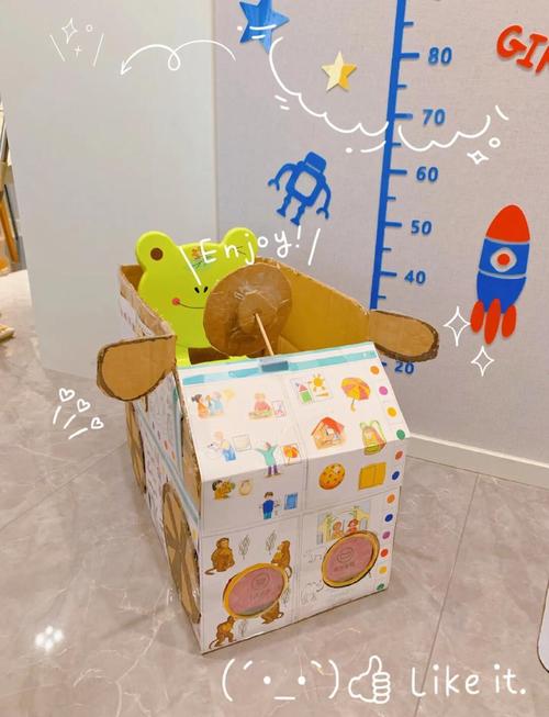 快递车变身移动花房(快递车改造)