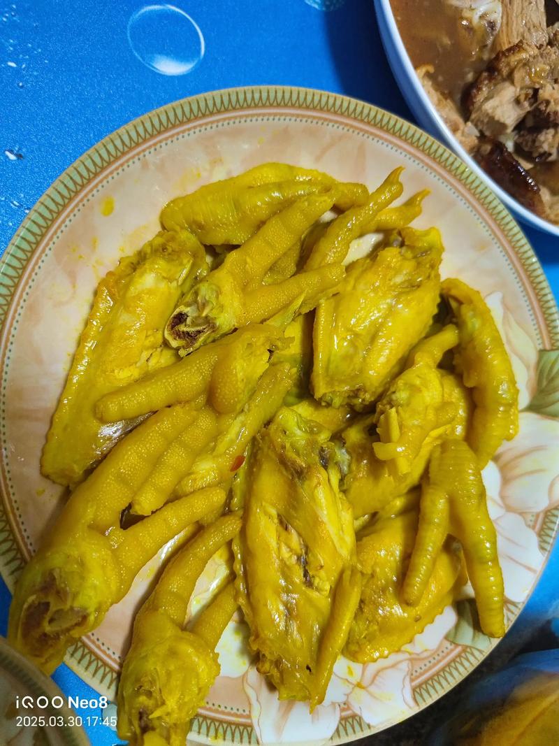盐焗鸡爪的做法（盐焗鸡爪的做法大全）