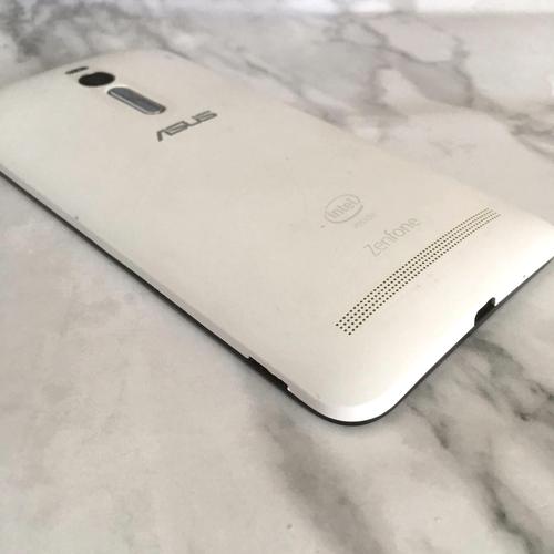 华硕手机zenfone2(华硕手机开不了机)