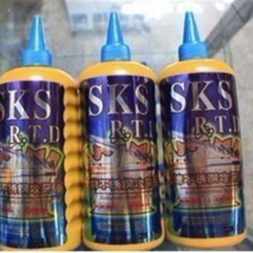 不锈钢攻牙油（不锈钢攻牙油以重量百分数计）